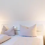 Apartament Viermaster *